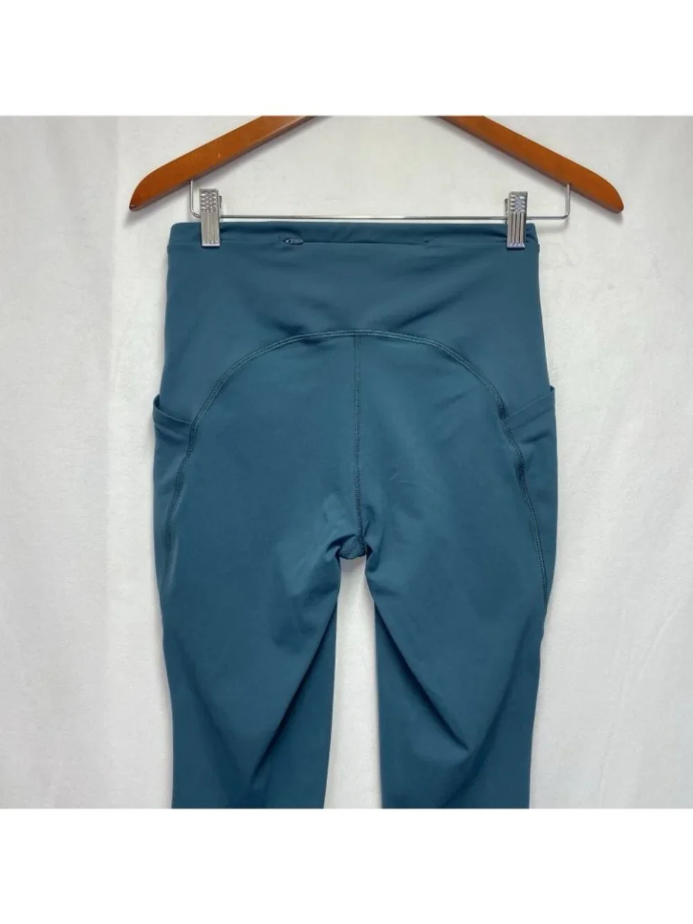lululemon athletica excellent pre